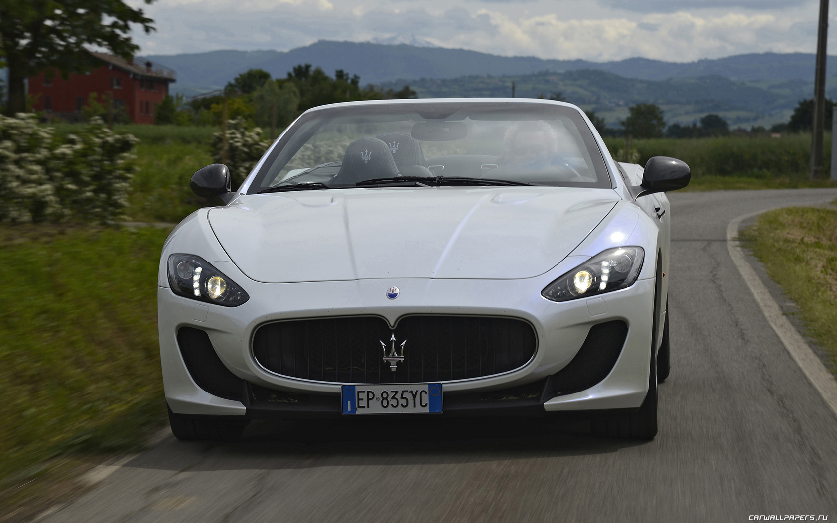 Maserati GRANCABRIO РѕР±РѕРё