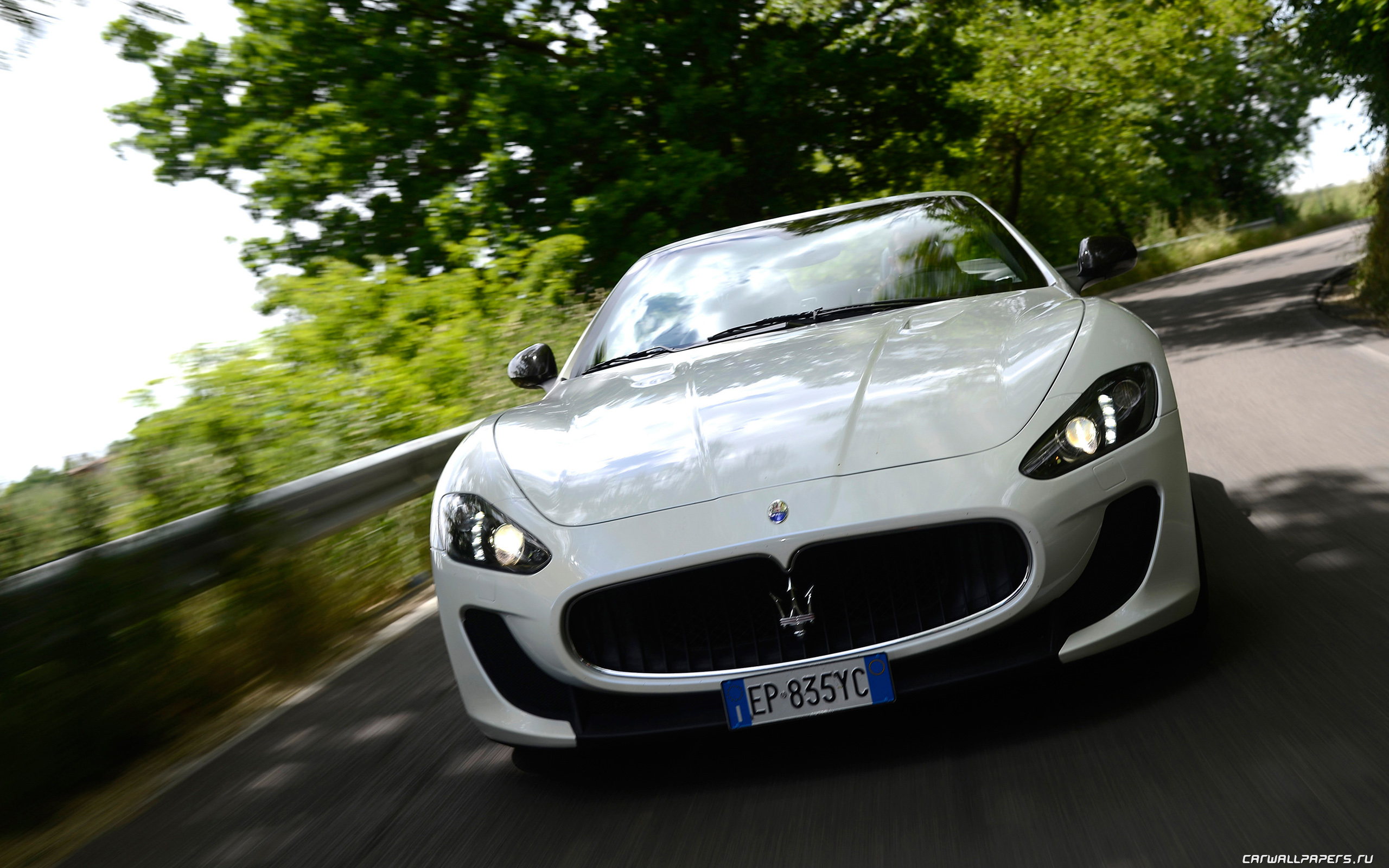 Maserati GRANCABRIO РѕР±РѕРё