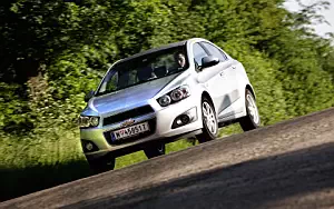  Chevrolet Aveo Sedan - 2011