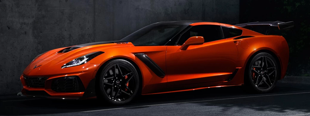   Chevrolet Corvette ZR1 - 2018 - Car wallpapers