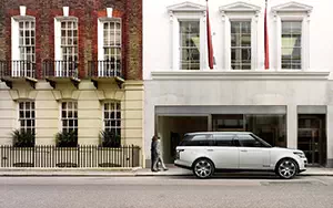   Range Rover Autobiography Black Long Wheelbase UK-spec - 2014