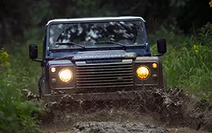   Land Rover Defender 90 Station Wagon - 2013