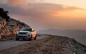   Range Rover Evoque R-Dynamic (Seoul Pearl Silver) - 2019