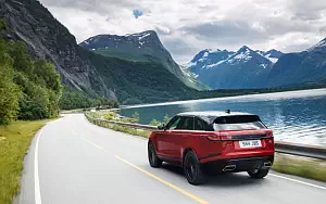   Range Rover Velar R-Dynamic D300 HSE Black Pack - 2017