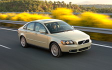   Volvo S40 - 2004