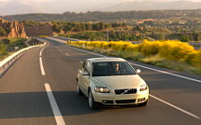   Volvo S40 - 2004