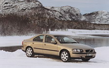   Volvo S60 AWD - 2002
