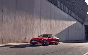   Volvo S60 T6 AWD R-Design - 2018