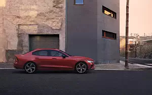   Volvo S60 T6 AWD R-Design - 2018