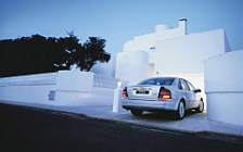   Volvo S80 - 2003