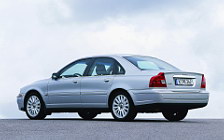   Volvo S80 - 2004