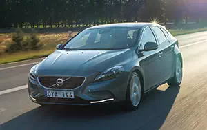   Volvo V40 - 2014