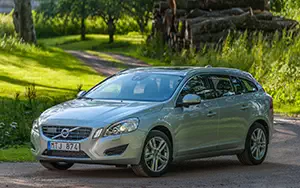   Volvo V60 T5 - 2013