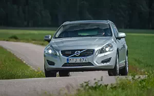   Volvo V60 T5 - 2013