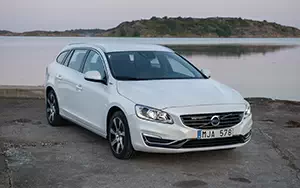   Volvo V60 Plug-in-Hybrid - 2014