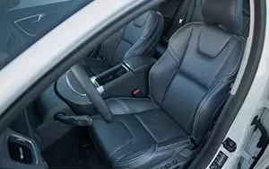   Volvo V60 Plug-in-Hybrid - 2014