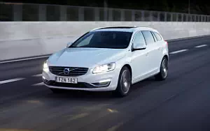   Volvo V60 D5 Twin Engine - 2016