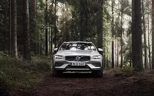   Volvo V60 T5 Cross Country - 2018