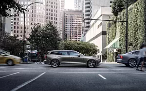   Volvo V60 T6 AWD Inscription - 2018