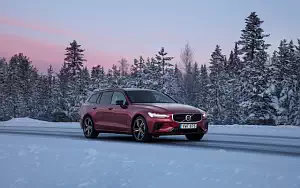   Volvo V60 T8 R-Design - 2019