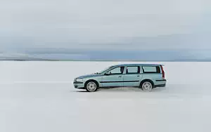   Volvo V70 R - 2004