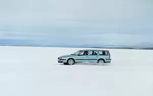   Volvo V70 R - 2004