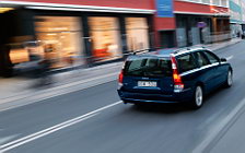   Volvo V70 T5 - 2005