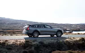   Volvo V90 T6 Cross Country - 2016