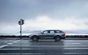   Volvo V90 T6 Cross Country - 2016