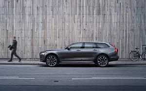   Volvo V90 T6 Cross Country - 2016