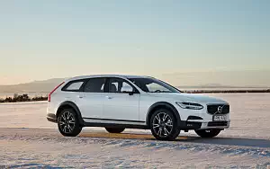   Volvo V90 T6 Cross Country - 2017