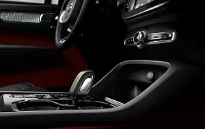   Volvo XC40 T5 R-Design - 2017