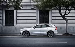   Volvo XC60 T8 R-Design - 2017