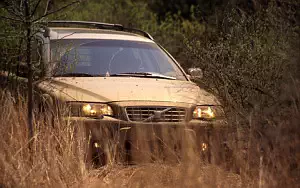   Volvo V70 XC - 2001