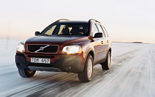   Volvo XC90 - 2004