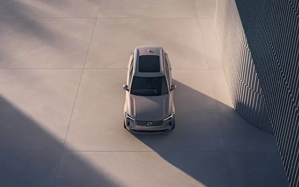   Volvo XC90 T8 Recharge AWD - 2024