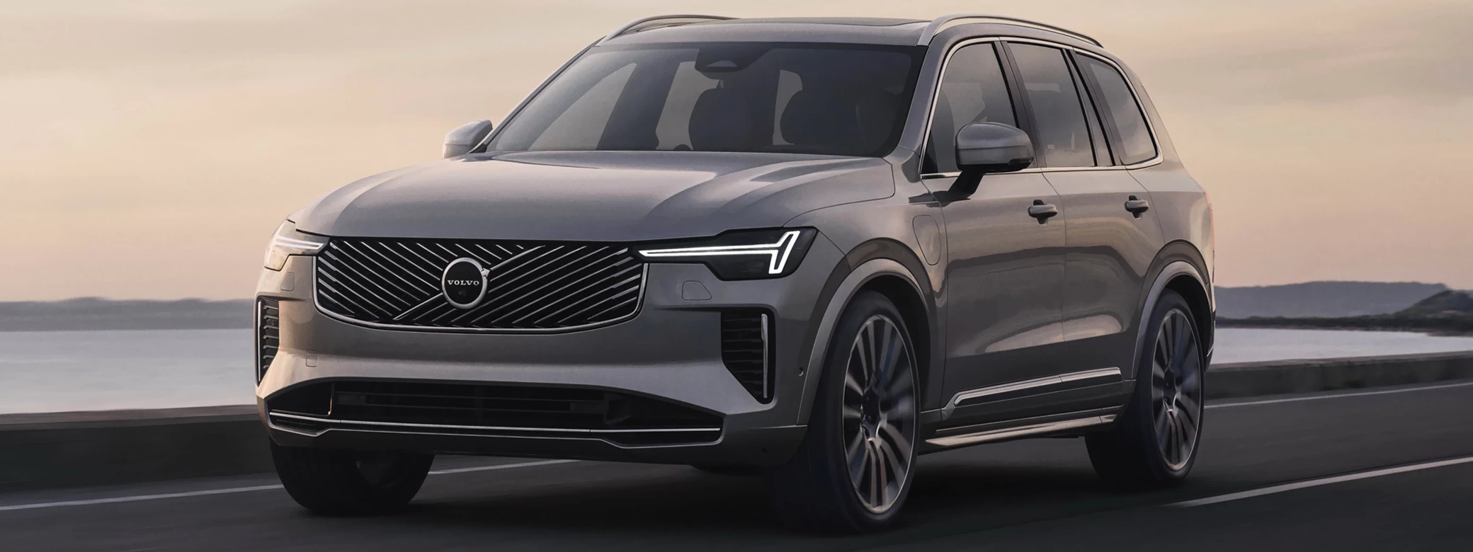 Обои автомобили Volvo XC90 T8 Recharge AWD - 2024 - Car wallpapers